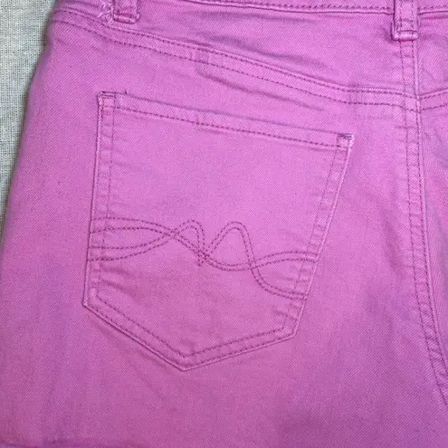 New York & Company | Bubblegum Pink Denim Shorts | Size 6