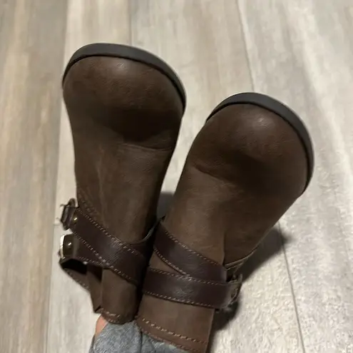 Indigo rd. size 7 brown boots