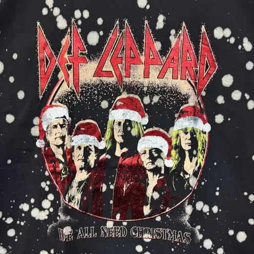 Def Leppard we all need Christmas bleach dye rock Tshirt size large