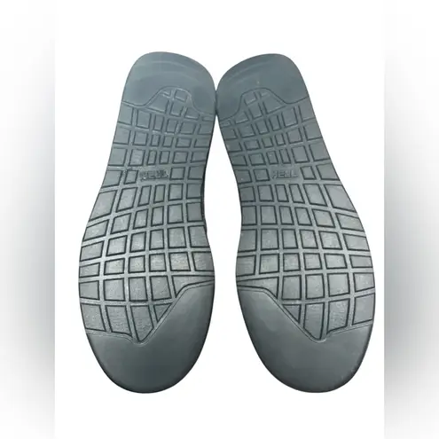 Evolv Rebel Pride x Rise Size 10