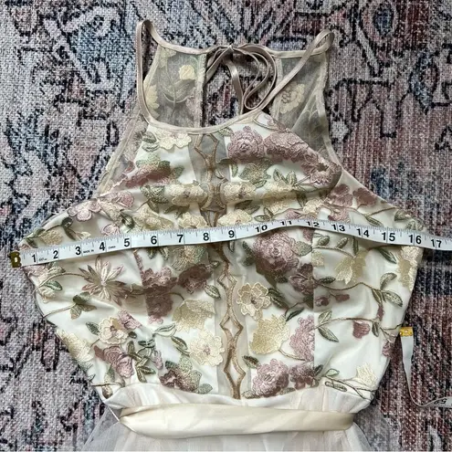 Teeze Me Nights by Champagne Floral Chiffon Tiered Ruffle Gown Size 7 Formal