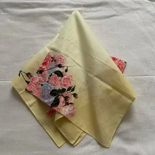 Cottage core yellow floral boarder print bandana 0475