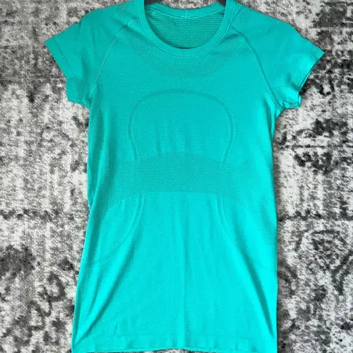 Lululemon  Swiftly Tech Short Sleeve Crew Heathered Bali Breeze