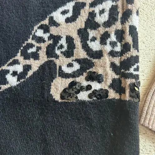 Leopard Lightweight Sweater – Size Small
Stylish & Unique | Subtle Sparkle | Black