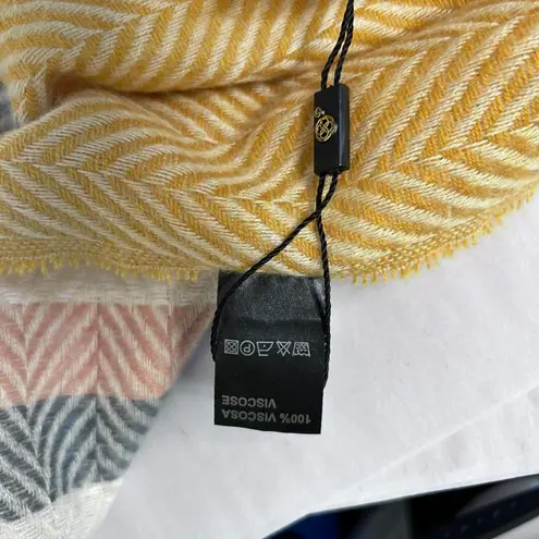 NWT Caffee Muti Color stripped Blanket Scarf Pink