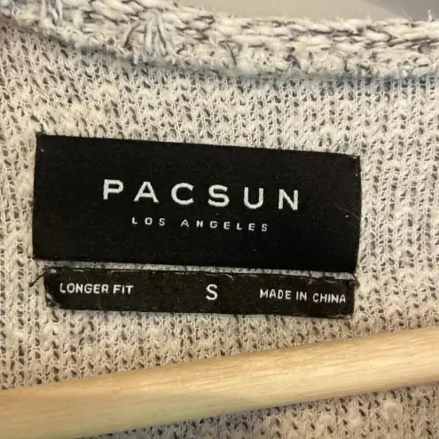 PacSun  Los Angeles Long Sleeve Gray Top Size S Longer‎ Fit Surf Beach Lagenlook