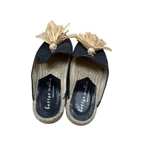 Bettye Muller black slip on shoes/sandals size 7.5 SKU 2324