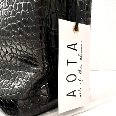 Aota All Of The Above Elena Bucket Bag Women's Black Vegan Leather Crossbody NWT