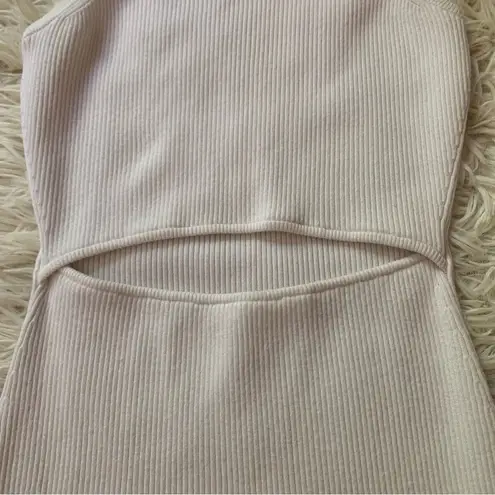 Aritzia Wilfred Free Cut