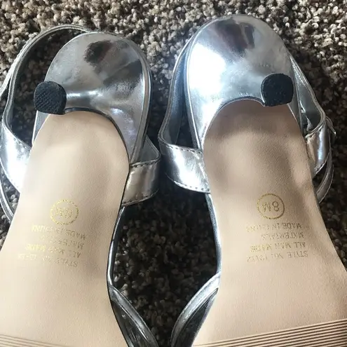 Annie Griffin Annie Rhinestone Silver Heels Size 8 Homecoming Prom