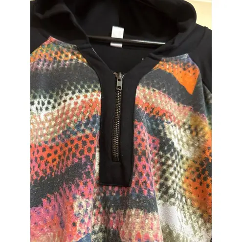 Avenue Womens Plus Size 26/28 Hooded Top With Colorful Abstract Front & Black Sl
