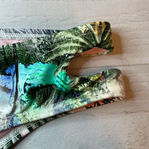 The Bikini Lab NWOT - - Women’s Tropical Print Bottom ONLY - Size Large.