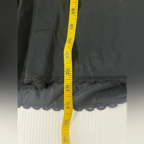 Vintage 1970s Montgomery Ward Elegant Black nylon sheer Lace Trim slip Dress Size M