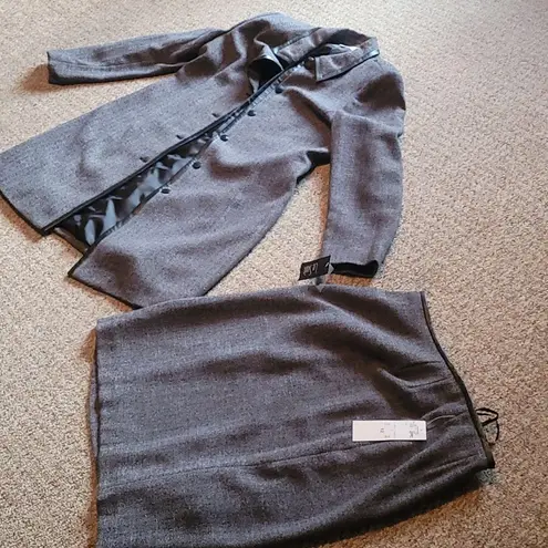 Le Suit  “She Is A Lady” Herringbone Two Piece Skirt Suit Set SIZE 12 - Image 1