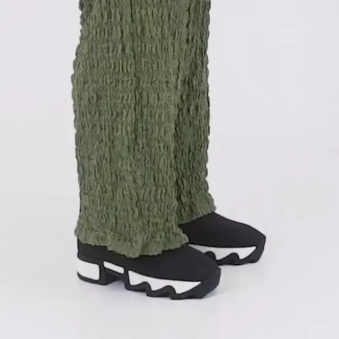 NIB iRi WES I Black Outline Low Top Sneaker Shoes Women’s 8 EU 38 w/Dustbag