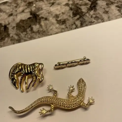 Lot Of 3 Gold Tone Safari Animals Brooch / Pin