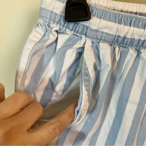 Aerie ✨  Women’s Blue White Striped Elastic Waistband Shorts Small