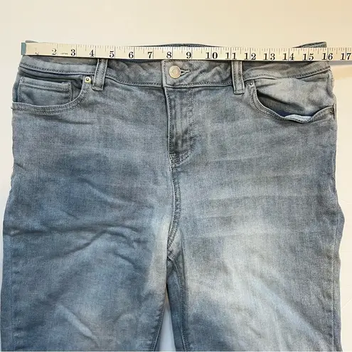 New York & Co. Soho Jeans Light Wash Bermuda Shorts Raw Hem 10