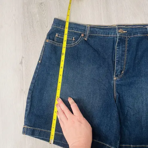 Gloria Vanderbilt All Around Slimming Effect Jean Amanda Shorts Blue- No Tag