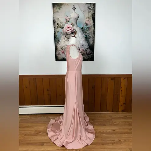 Elegant New Dessy Collection Cynthia & Sahar Stretch Satin Gown! Pink Size L