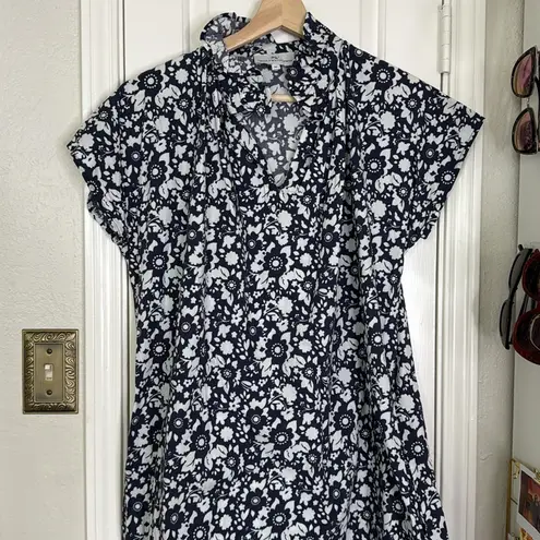 Never a Wallflower Vicki blue floral dress Size M