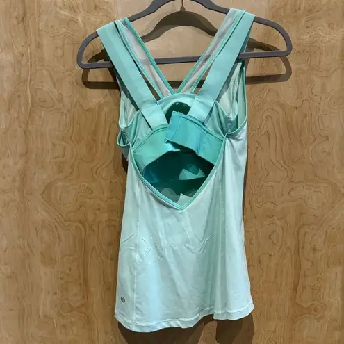 Lululemon Super Sport Tank - Size 4 - Built-in Sports Bra - EUC - Style #W1L88S