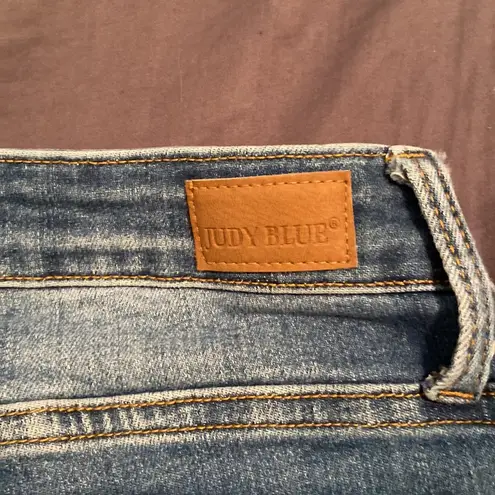 Judy Blue Distressed Skinny Jeans size 9