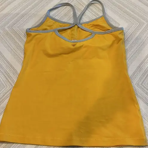 Yogasmoga Women’s Deep Yellow & Grey Strappy Built in Bra Workout Tank Top Size 8