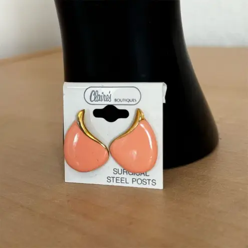 Vintage Claire's Peachy Pink Enamel Stud Earrings Gold
