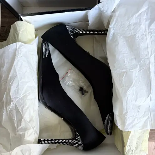 St. John Couture Audrey 8 Black Satin Rhinestone Heels Pointed Toe Stiletto Box