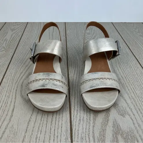 Gentle Souls Women's Giulia Two Band Wedge Buckle Sandals 8 Ice $159