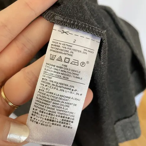 Banana Republic  Gray Quilted Short-Sleeve Sheath Dress Size 2 Back Zip Closure