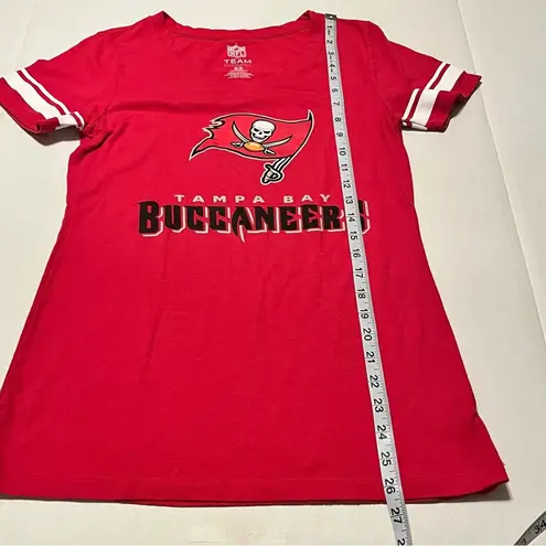 NFL  Apparel Tampa Bay Buccaneers Womens Size Small Red Short Sleeve V-Neck Shirt