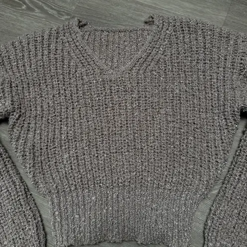 Chunky V neck Cropped Knit Sweater in Brownish Gray
