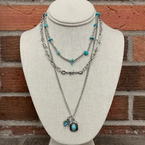 Turquoise Cowboy Hat and Barbed Wire Necklace Set Silver