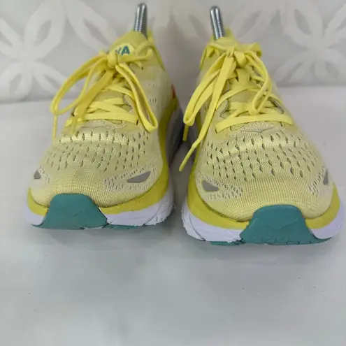 Hoka  ONE ONE Clifton 8 Womens Shoes Size 7 Yellow Pear/Sweet Corn Sneakers