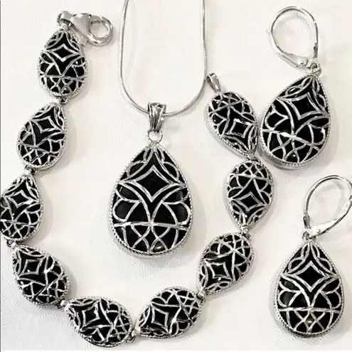 Onyx Black and Sterling Silver Filigree Drop Earrings