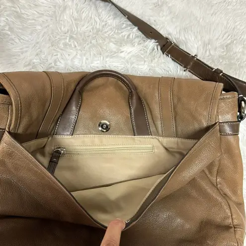 Coach  Houston Med Messenger/ computer 
Briefcase Bag-Vintage Leather! MSRP 498