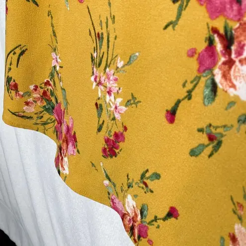 Ces Femme Short Flutter Sleeve Round Neck Floral Blouse Lightweight Small Yellow