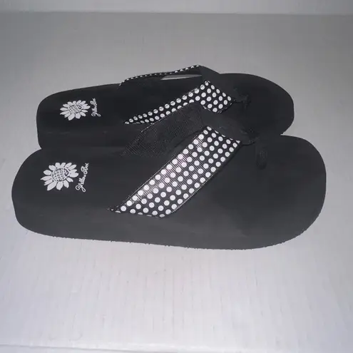 Yellow Box Black Polka Dot Flip Flops Womens 8 Black White Dot Sandals Flat