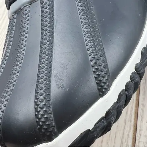 Jbu Women's Paisley Water Resistance Quilt Pattern Ankle Bootie 10M Black $79