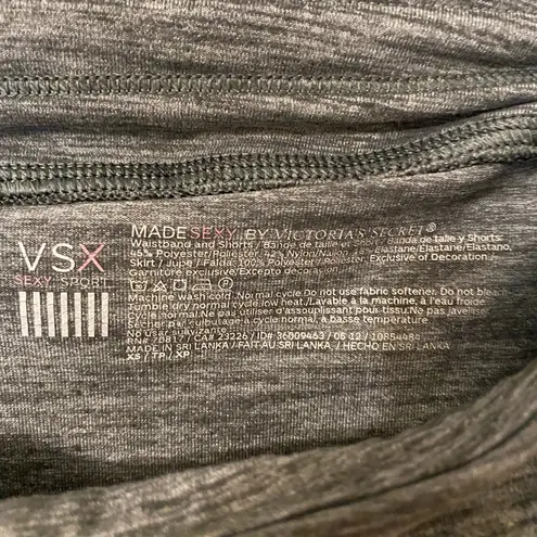 VSX Victoria’s Secret Black Gray Lined Athletic Skort Zip Pocket Size XS