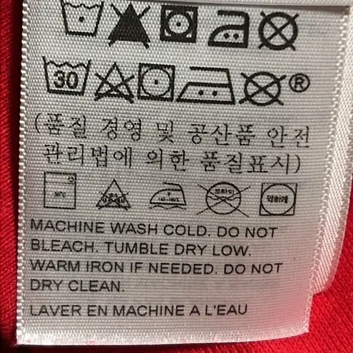 Levi's  retro women's size large red white classic crewneck sweatshirt longsleeve