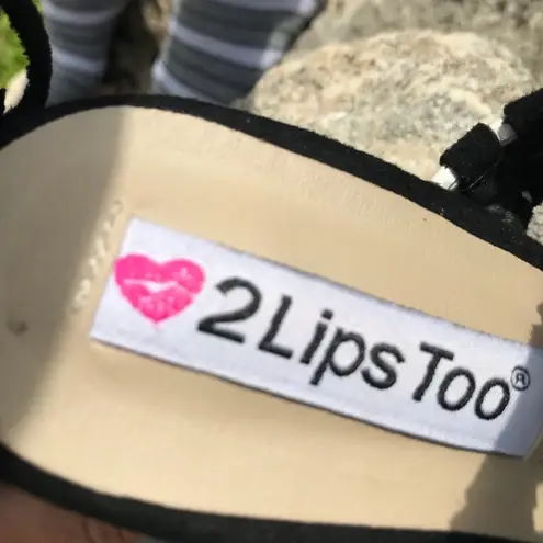 Black Women Sandals size 7 1/2 Dark Academia Grunge cutout suede chunky heel