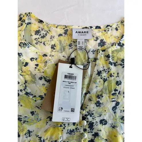 VERO MODA NWT Aware by Tilly Split Neck Blouse Chardonnay Floral Size Large