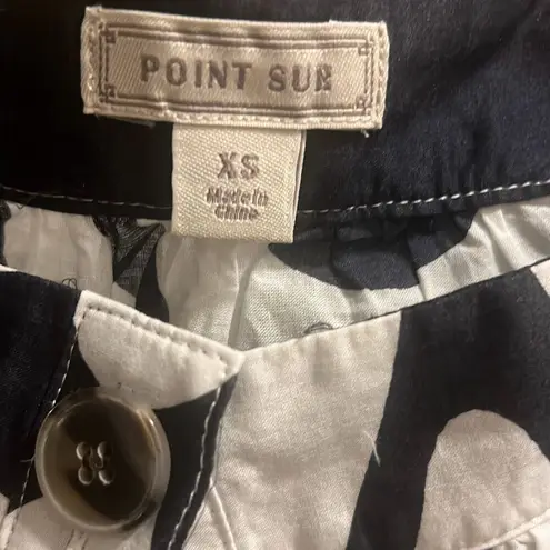 ✨J.Crew Point Sur Ratti Wave Navy Blue White Button Front Poplin Sz XS Top✨