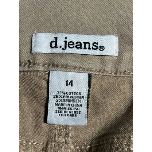 D. Jeans Light Wash Tan Tapered Capri Denim Jeans Size 14 Mid Rise Pockets Zip