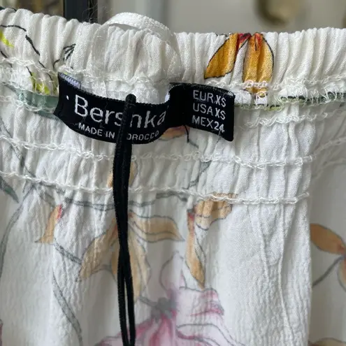 Bershka Floral Flowy Crop Top Off Shoulder Blouse XS