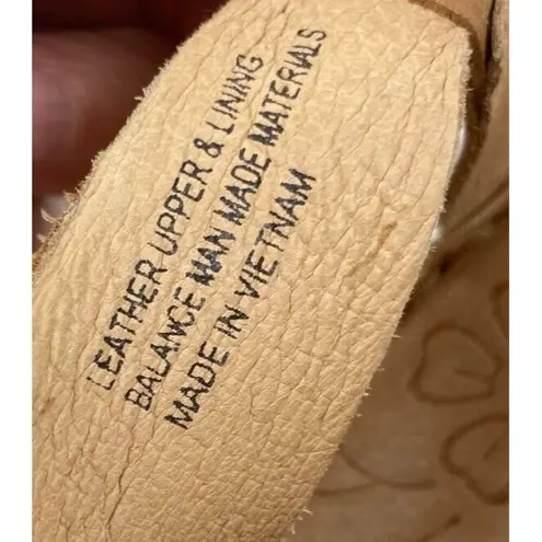 *Born Wedge Sandals Women’s Size 10 Brown Leather Strappy Comfort Summer Travel