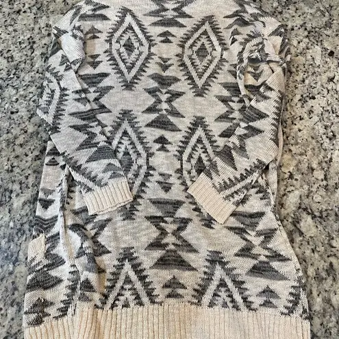 Pink republic  Cream and Gray Patterned Cardigan thumbnail 4